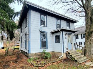 21 Leicester St, Perry, NY 14530