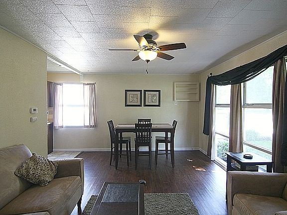 4th image of 103 N 14th Ave