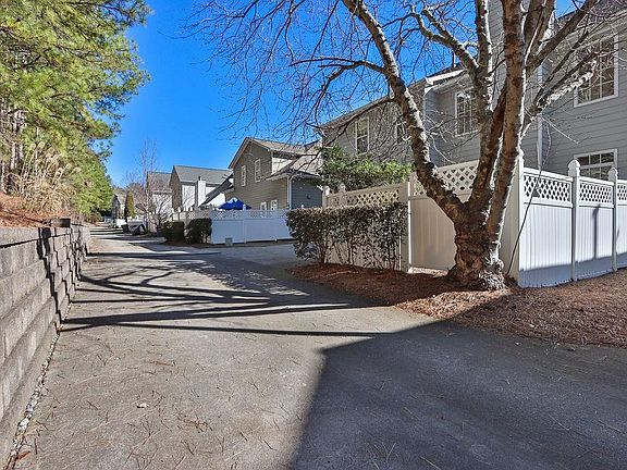 2nd image of 821 Scales Rd