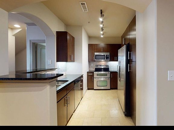 4th image of 300 Liberty St #1303
