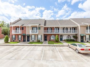 5250 Arlington Ln, Baton Rouge, LA 70820