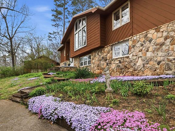 2nd image of 1090 Panther Creek Rd