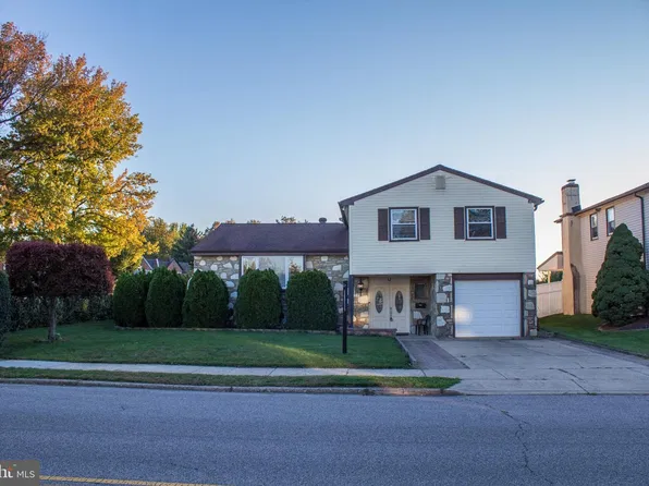 428 Hendrix St, Philadelphia, PA 19116