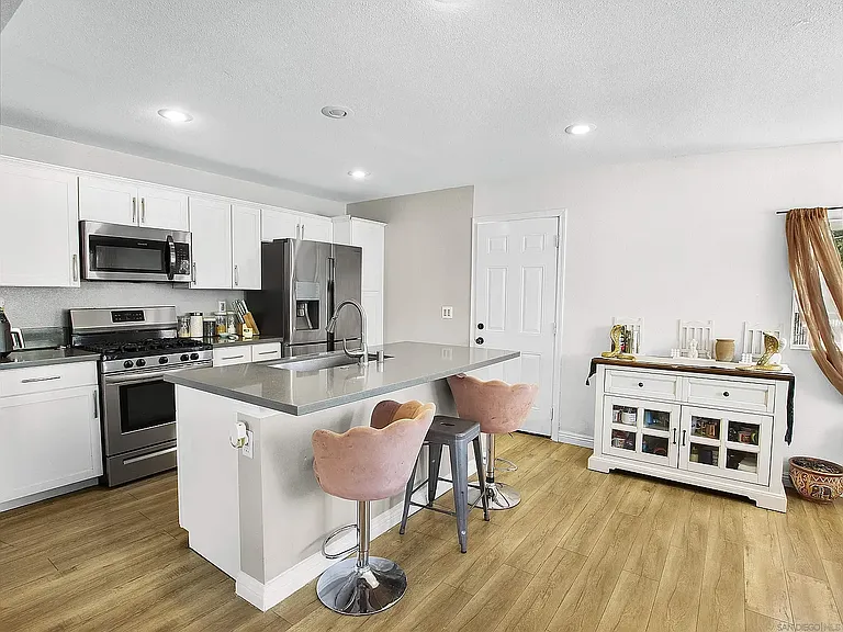 2609 Central Ave — Photo 8