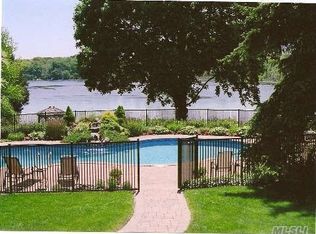 57 Dyke Rd, Setauket, NY 11733