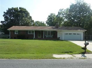 1800 Stemp Everhart Rd, Thomasville, NC 27360