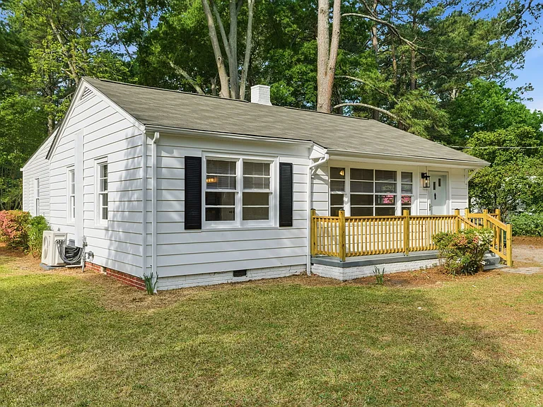 211 S Circle Dr — Photo 11