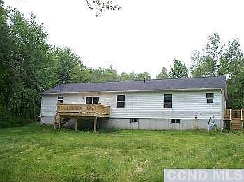 4th image of 60 Warren Ct