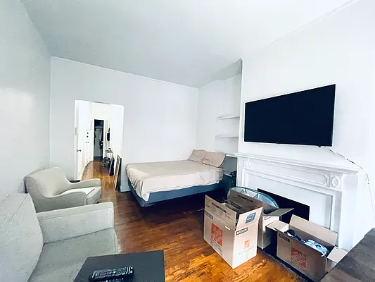 Rented by Ovation Properties, LLC | media 16