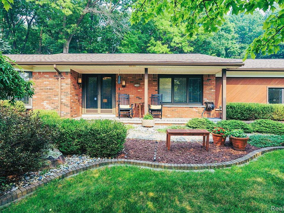 1st image of 344 Shagbark Dr