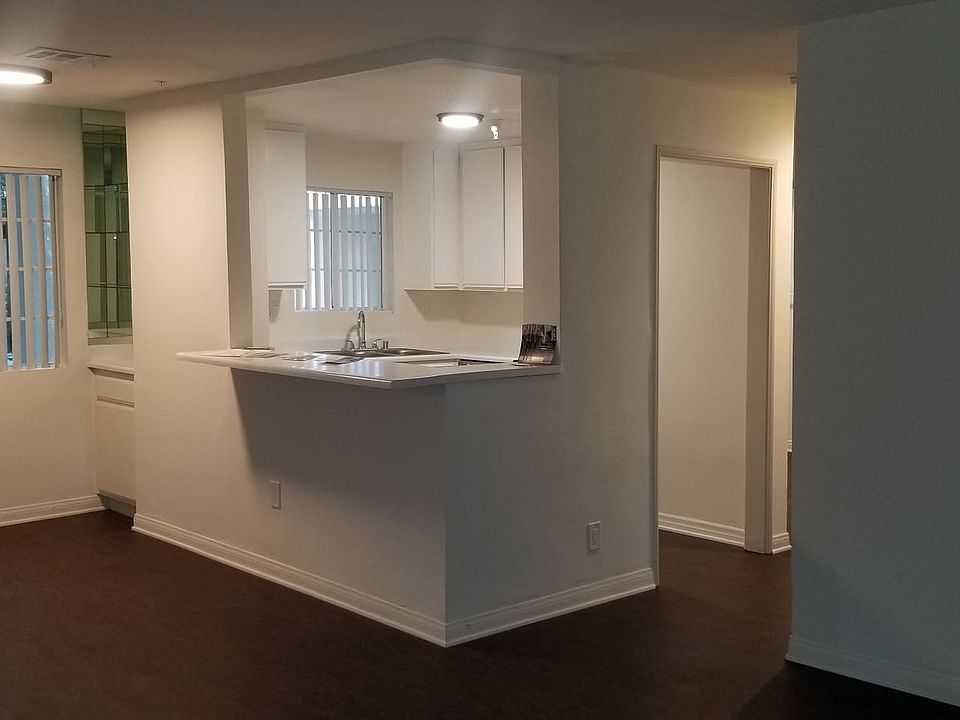 1st image of 18418 Dearborn St APT 108
