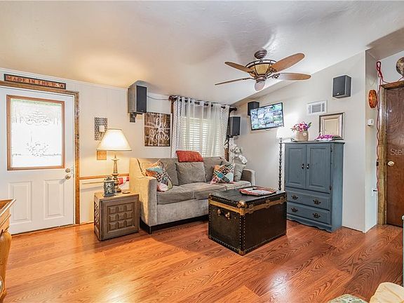 5th image of 12110 Fawn Dale Dr