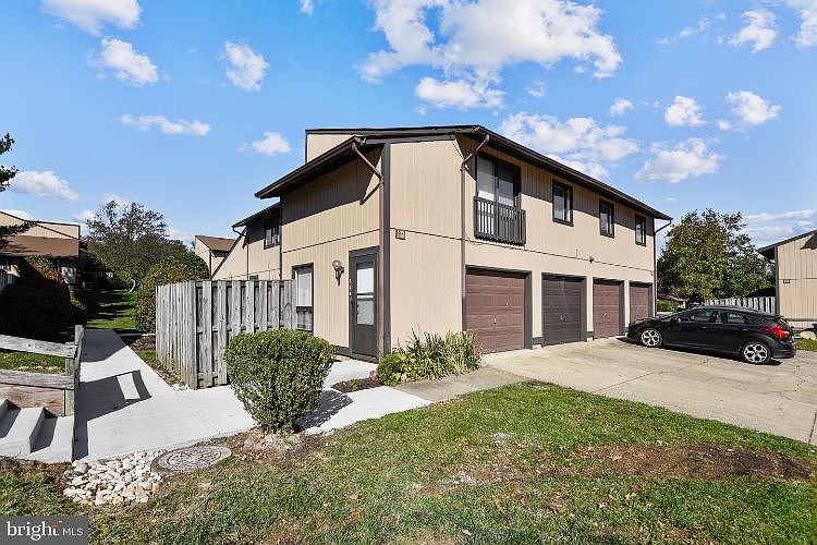1st image of 538 Glen Ct