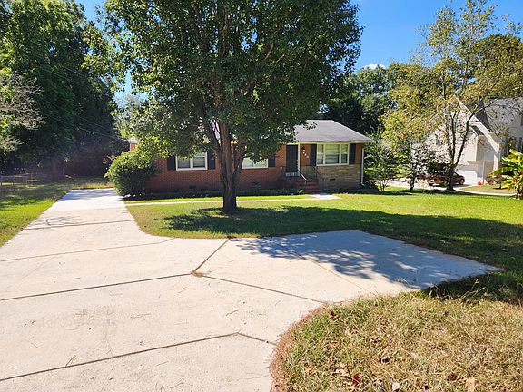 3rd image of 640 Grandview Dr