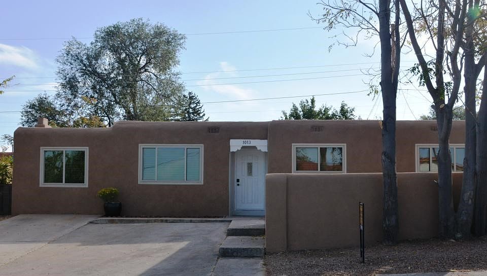 1st image of 1013 Calle Feliz
