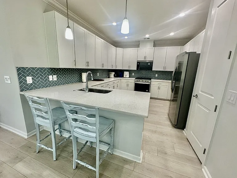 1553 Good Life Way — Photo 14