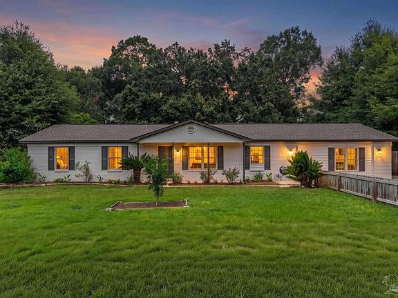 2nd image of 4856 Jennifer Ln