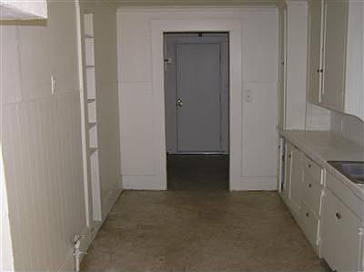 3rd image of 1431 E Andrews Ave