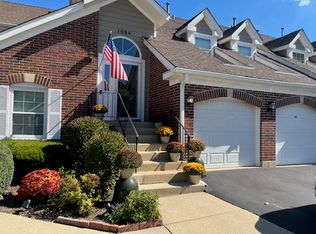 1084 Saint Andrews Ct, Algonquin, IL 60102