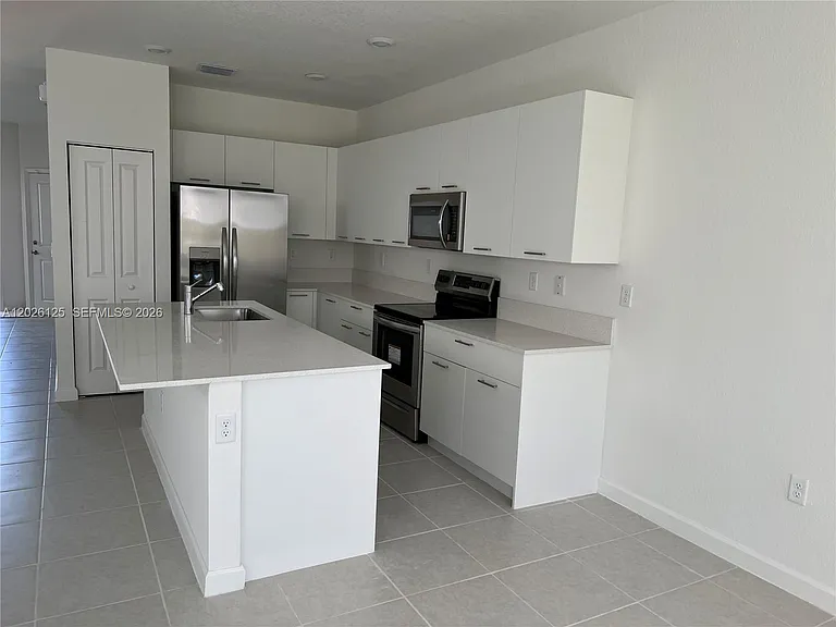 2340 NW 130th Ter — Photo 26