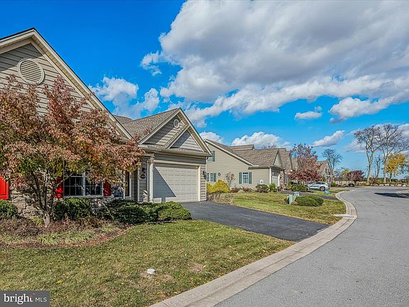 5th image of 19516 Cortland Dr #61