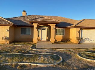 11132 White Rd, Phelan, CA 92392