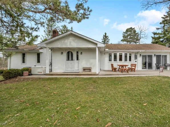14659 Caves Rd, Novelty, OH 44072