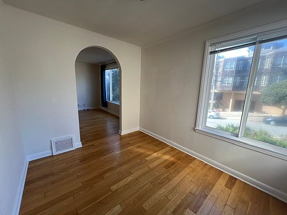 5th image of 4623 Balboa St