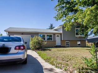 6660 Fielding Cir, Colorado Springs, CO 80911