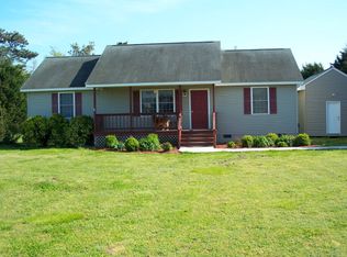 7 Persimmon Dr, Deltaville, VA 23043