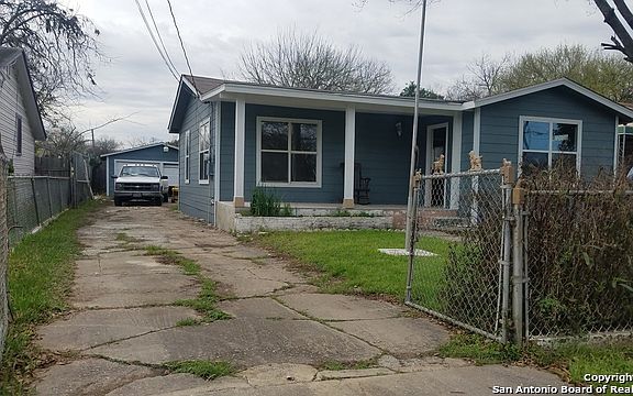 2nd image of 854 Vermont St
