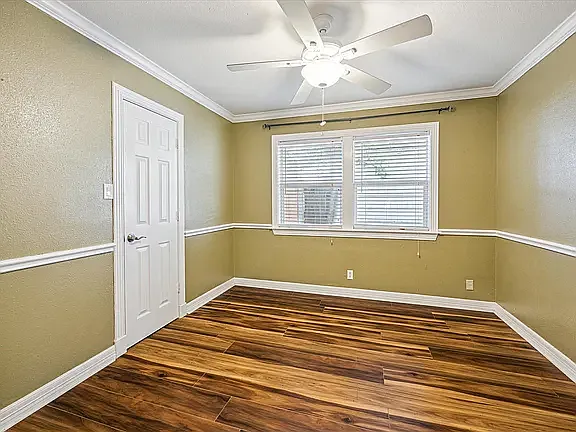 7506 Dearborn St — Photo 10