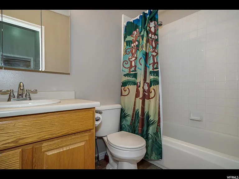 804 Creek Ln — Photo 19