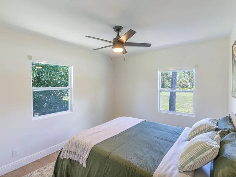 16932 W Aintree Dr — Photo 11