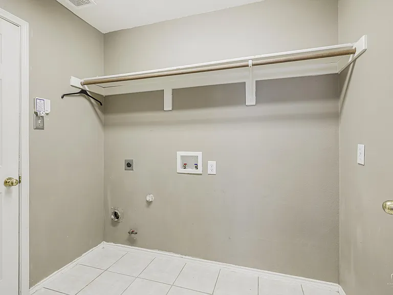 5653 Westwood Ln — Photo 20