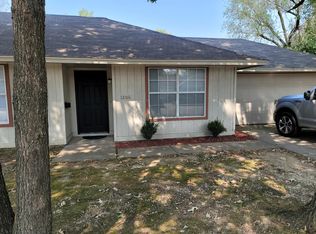 1206 Christian Ave, Springdale, AR 72764