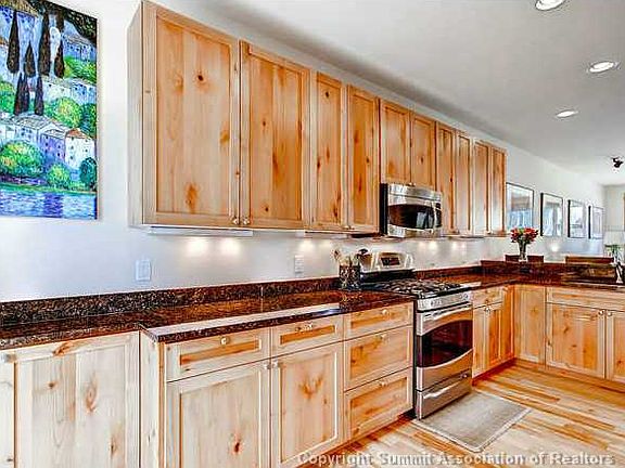 5th image of 514 S 7th Ave #514