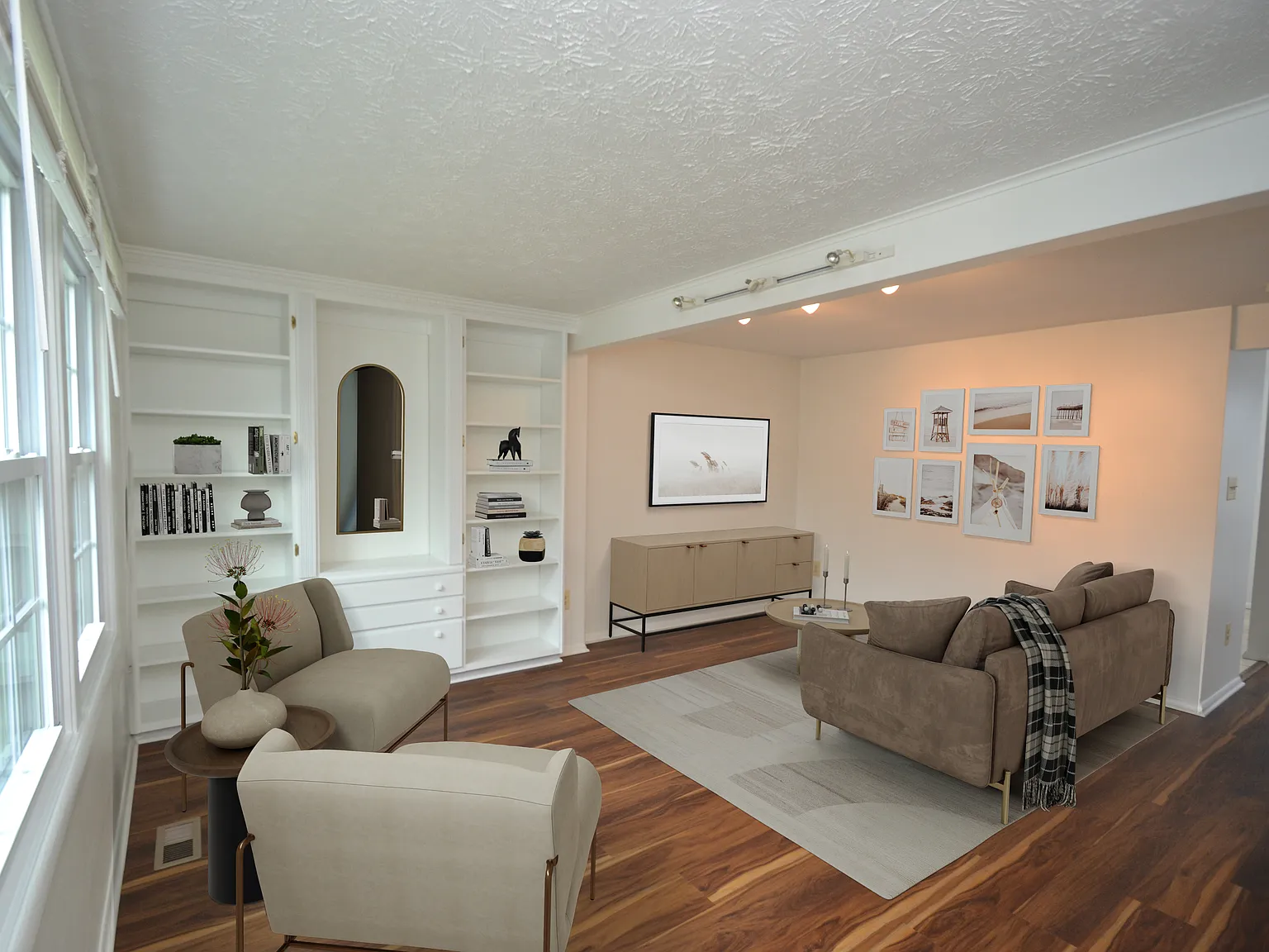3 bed, 3.5 bath, 1220 sqft, $2,900 — Photo 3