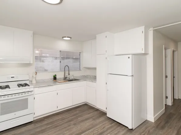 Olive Tree Manor, 250 W San Marcos Blvd #D, San Marcos, CA 92069