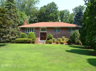 14 Gould Rd, Newfoundland, NJ 07435