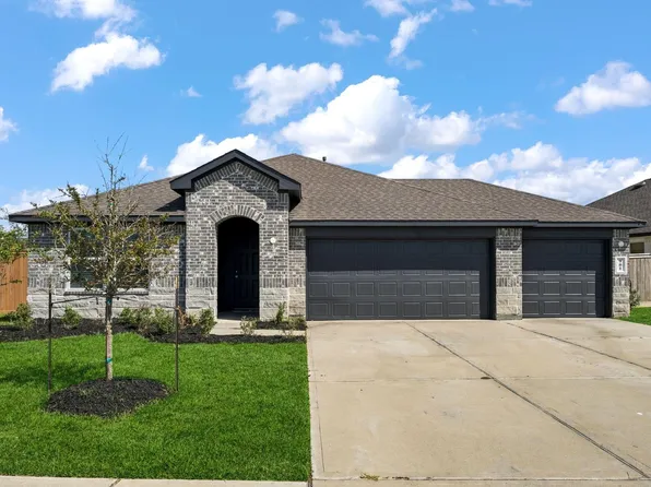 901 Brazos Trl, Dayton, TX 77535