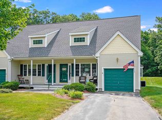 12 Royal Ln, Raymond, NH 03077