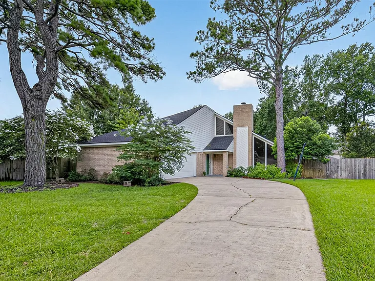 7111 Halfpenny Rd — Photo 3