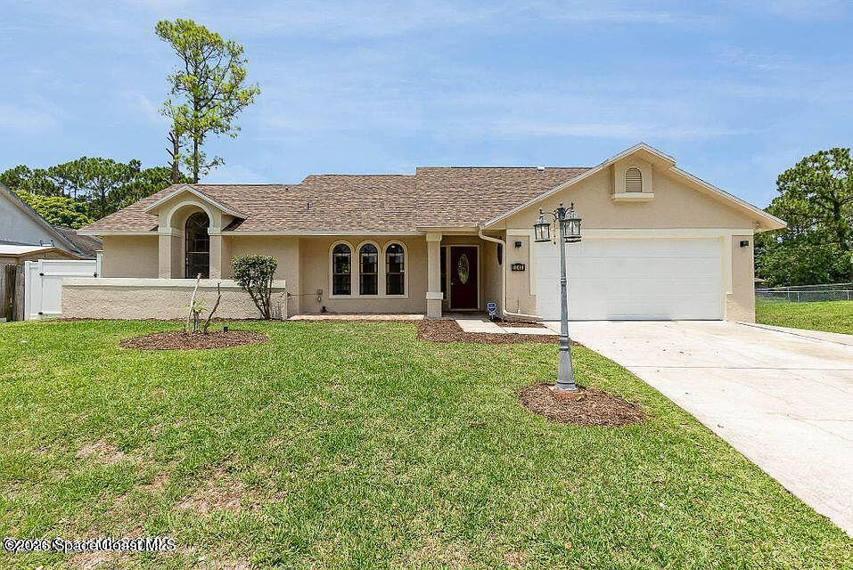 1st image of 1040 Big Horn Cir NW