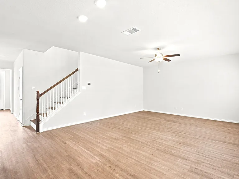 1202 Vilamoura Ct — Photo 11