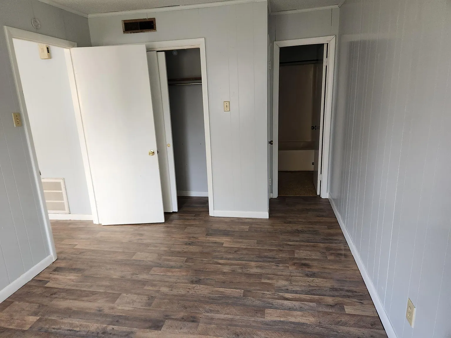 1 bed, 650 sqft, $1,100 — Photo 3
