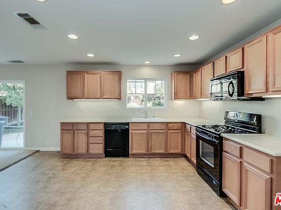 3rd image of 53244 Bonica St