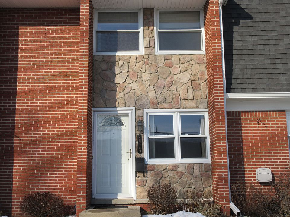 1st image of 45749 Kensington St