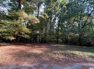 6 May Apple Ln, Carbondale, IL 62903