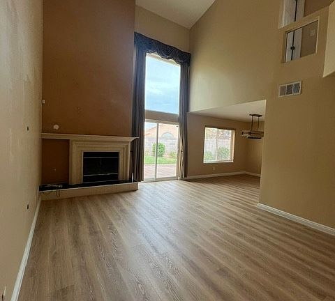 5th image of 9800 Great Bend Dr